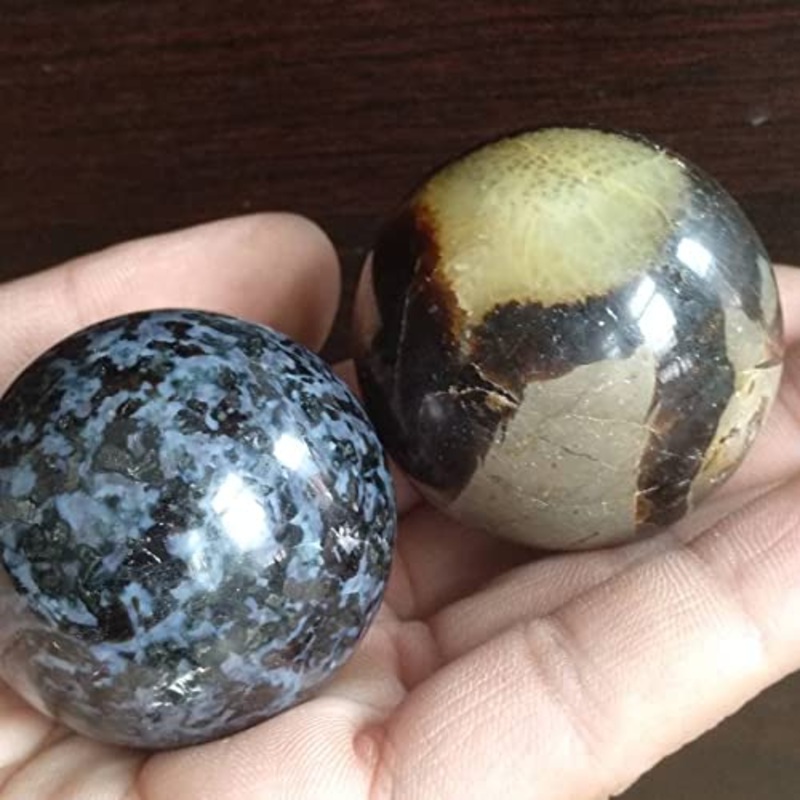 45mm Natural Gabbro Polished Ball Madagascar Calcium Feldspar Great Choice for Home Decoration Full of Texture