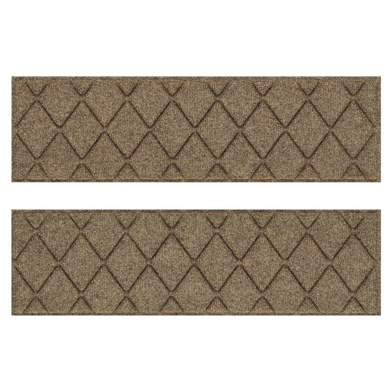 Bungalow Flooring Waterhog Argyle Camel 8.5 in. x 30 in. PET Polyester Indoor Outdoor Stair Tread Cover (Set of 4) 20620501