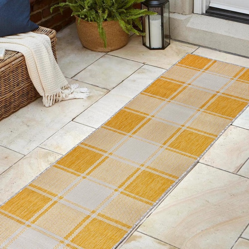 JONATHAN Y Sabine Yellow/Cream 2 ft. x 8 ft. Traditional Farmhouse Bold Gingham Indoor/Outdoor Runner Rug TSN203C-28