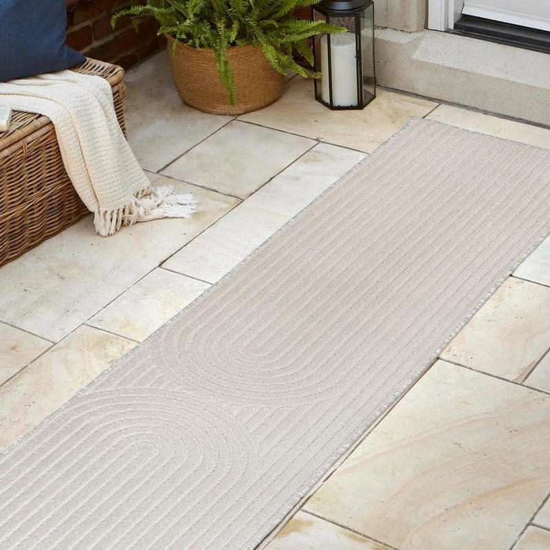 JONATHAN Y Sofia High-Low MidCentury Modern Arch Stripe 2-Tone Ivory/Cream 2 ft. x 8 ft. Indoor/Outdoor Runner Rug SCN109A-28