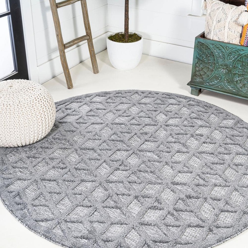 JONATHAN Y Talaia Neutral Geometric Dark Gray 5 ft. Round Indoor/Outdoor Area Rug IBZ102A-5R