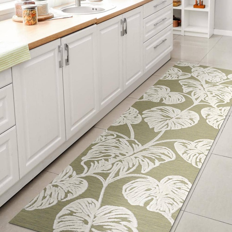 JONATHAN Y Tobago High-Low Two-Tone Monstera Leaf Light Green/Ivory 2 ft. x 8 ft. Indoor/Outdoor Area Rug HWC100D-28