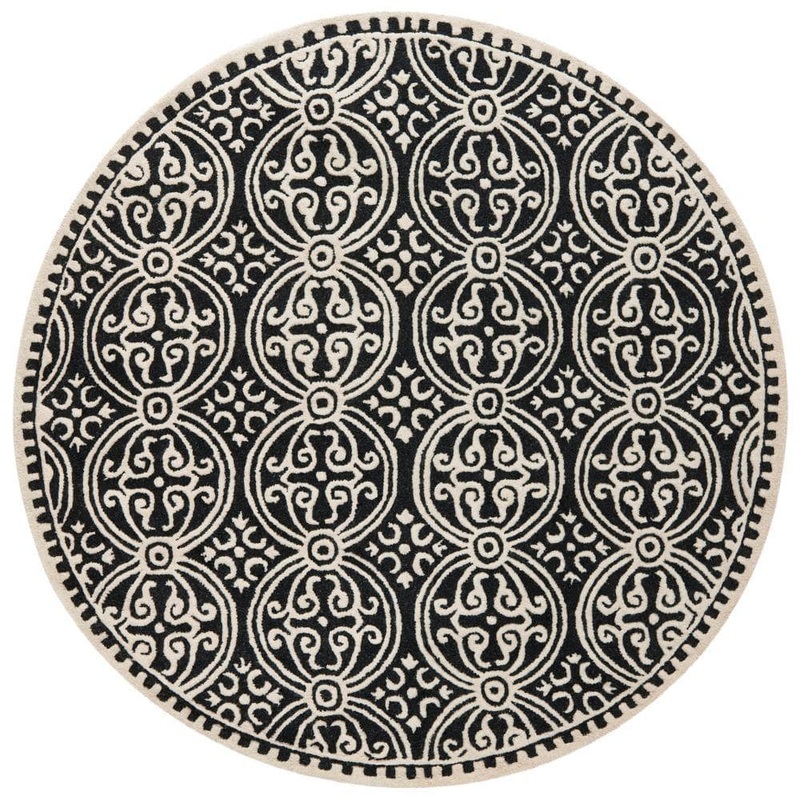 SAFAVIEH Cambridge Black/Ivory 4 ft. x 4 ft. Round Medallion Geometric Area Rug CAM123E-4R