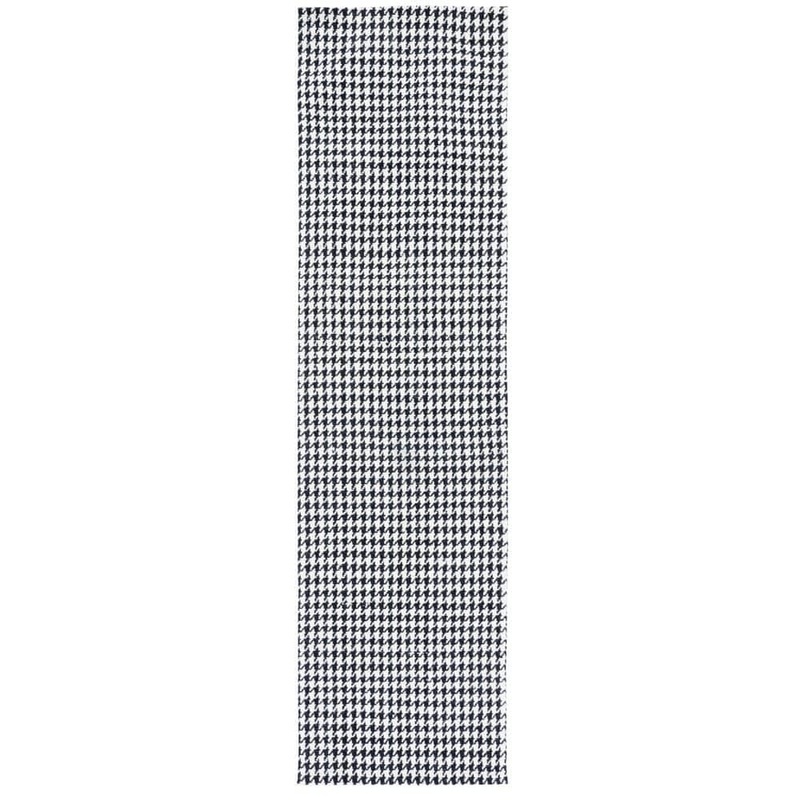 SAFAVIEH Marbella Black/Ivory 2 ft. x 9 ft. Houndstooth Runner Rug MRB319Z-29
