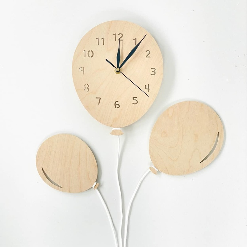 BABEES Children’s Wall Clock Balloon with Clouds Clock without Ticking Noises Children’s Clock Hot Air Balloon for Children’s Room Silent Clockwork Wall Decoration Scandi Decoration (Balloon N Natural Balloon