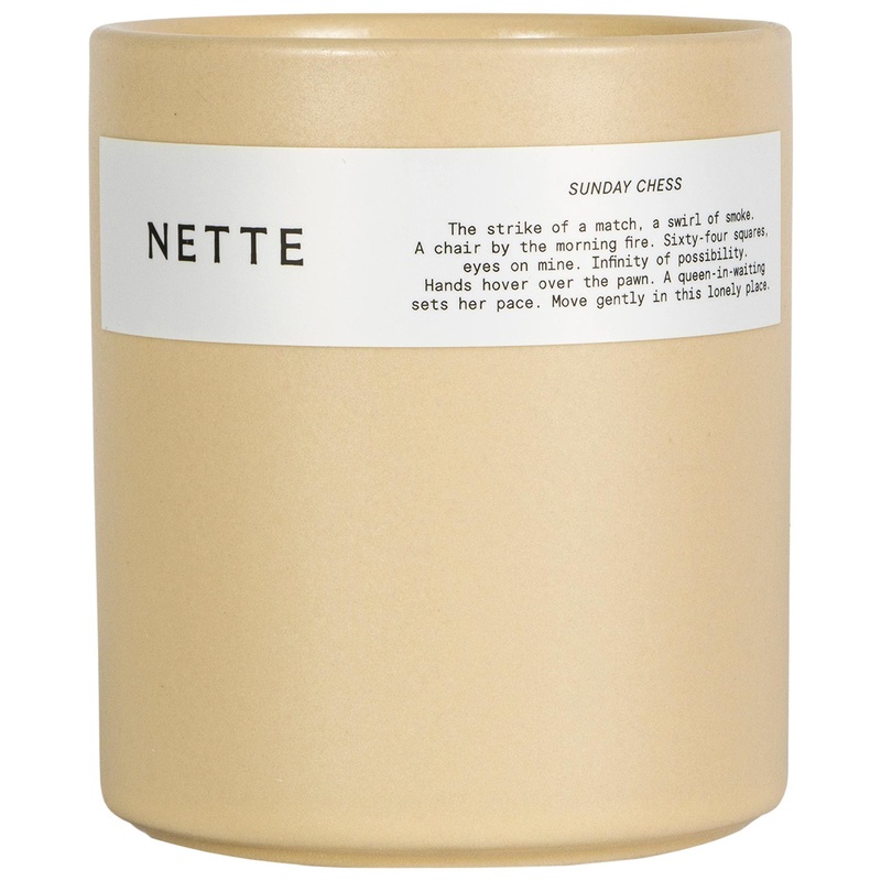 Nette Sunday Chess Candle – 11 oz / 312 g 2 wick candle