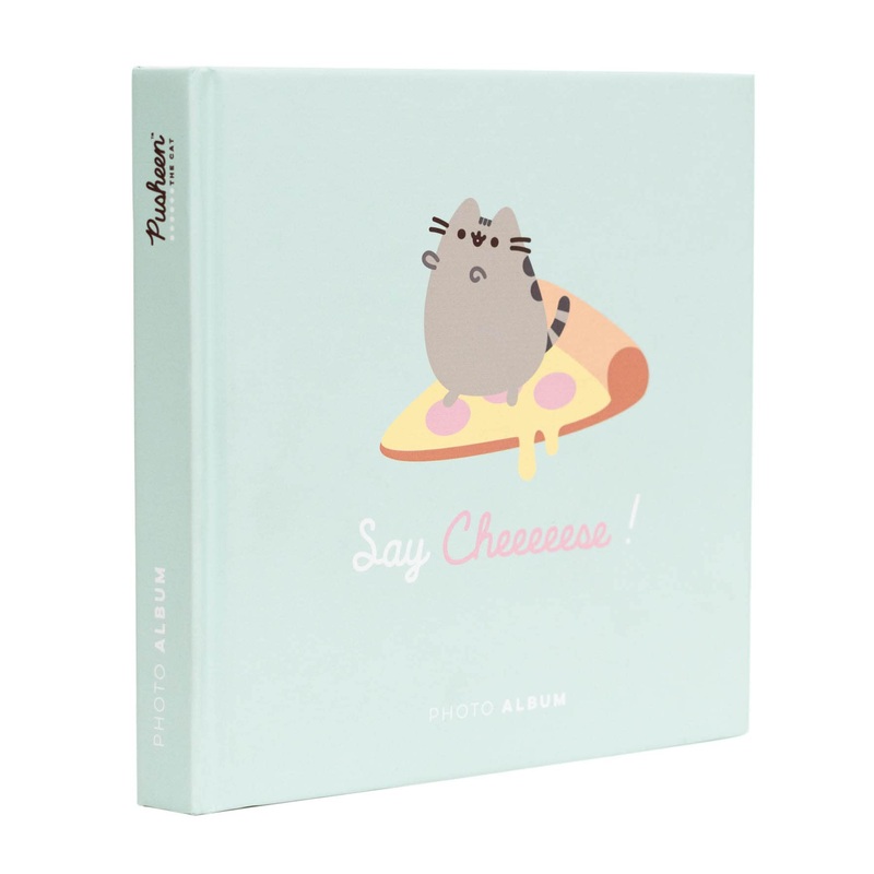 Grupo Erik Official Pusheen Self-Adhesive Photo Album – 6.3 x 6.3 Inch / 16 x 16 cm / 22 Pages – Hardcover – Photo Book – Pusheen Gifts – Personalised Gifts – Friend Gifts