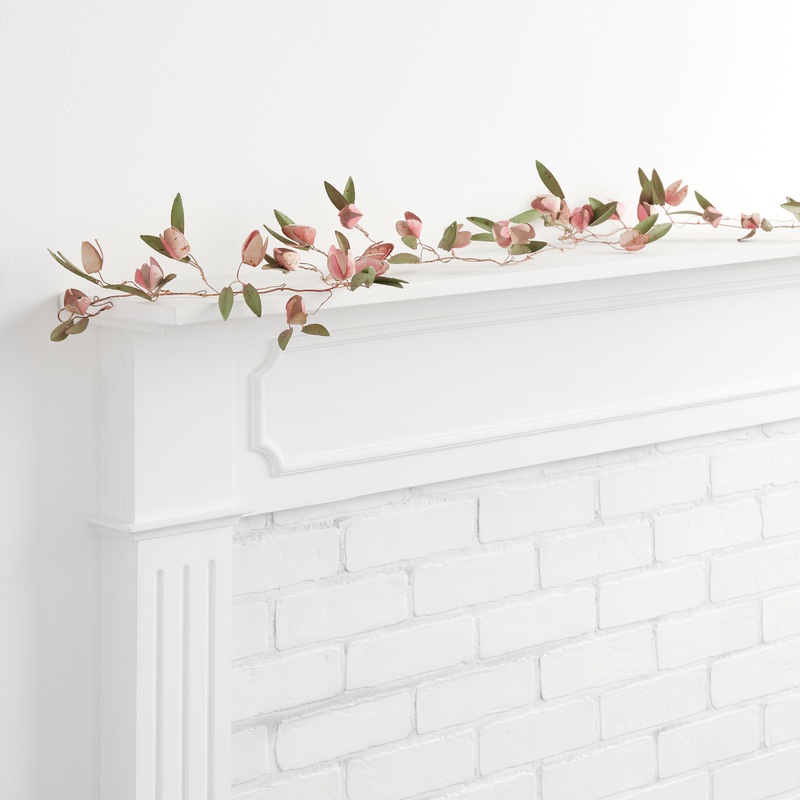 Metal Tulip and Leaf Garland