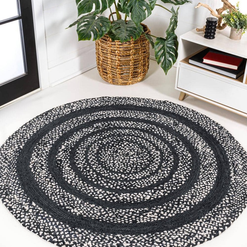 JONATHAN Y Black/White 6 ft. Round Abyss Braided Bohemian Coastal Round Jute Area Rug RNF117C-6R