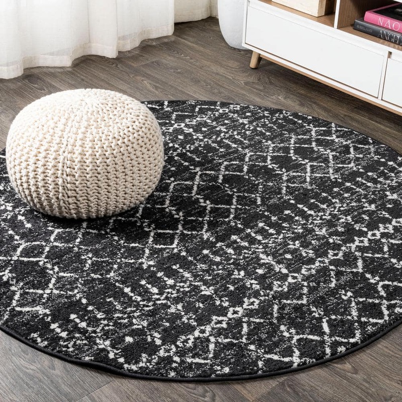 JONATHAN Y Moroccan HYPE Boho Vintage Diamond Black/Ivory 6 ft. Round Area Rug MOH101D-6R