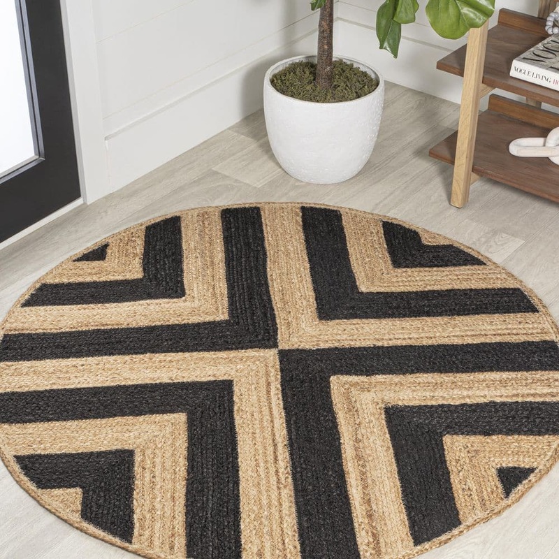 JONATHAN Y Piper 2-Tone Chevron Round Jute Black/Natural 5 ft. Round Area Rug RNF111A-5R