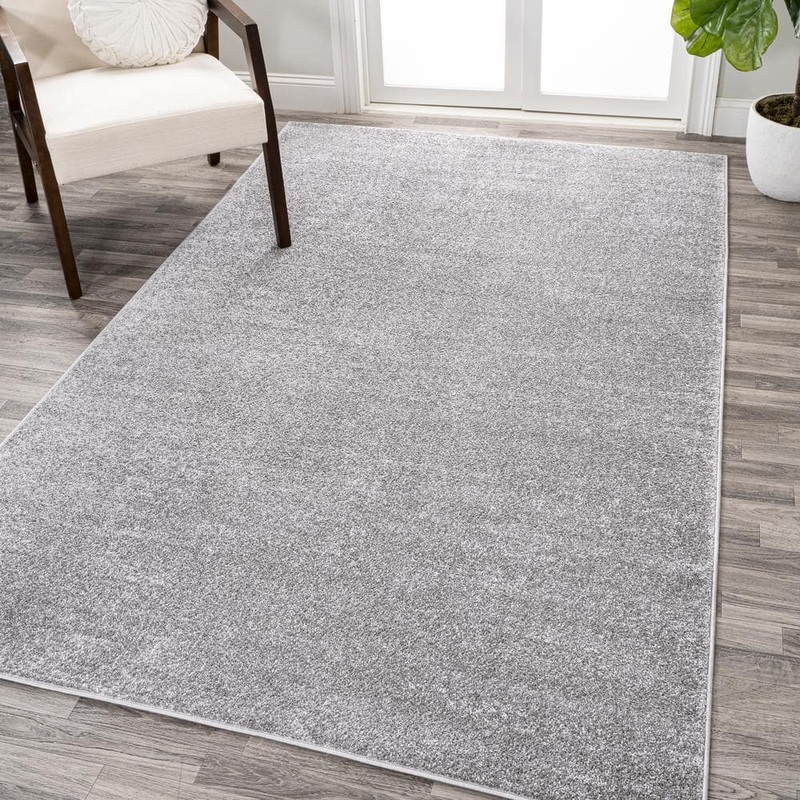 JONATHAN Y Haze Solid Low-Pile Gray 6 ft. x 9 ft. Area Rug SEU100A-6