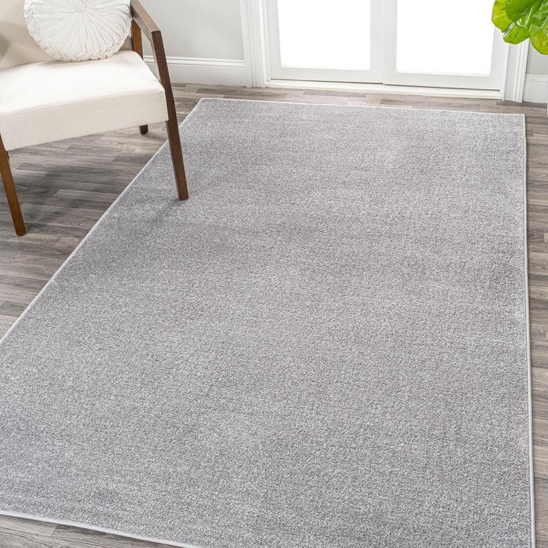 JONATHAN Y Haze Solid Low-Pile Light Gray 10 ft. x 14 ft. Area Rug SEU100K-14