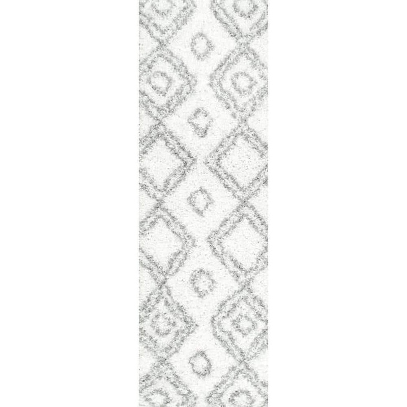 nuLOOM Iola Plush Shag White 3 ft. x 8 ft. Runner OZSG18A-2808