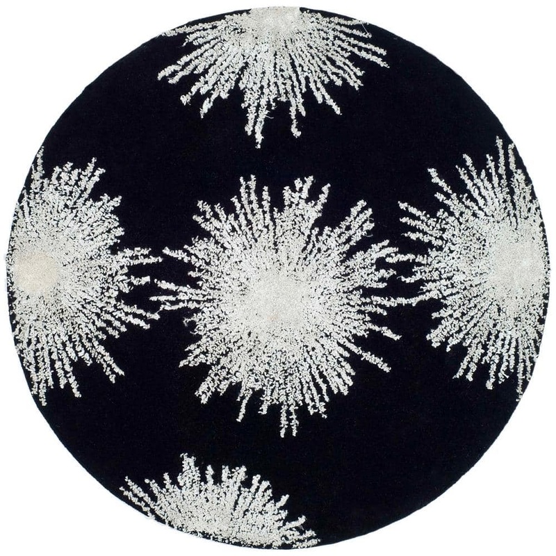 SAFAVIEH Celebration Black/White Wool 6 ft. x 6 ft. Round Floral Area Rug SOH712D-6R
