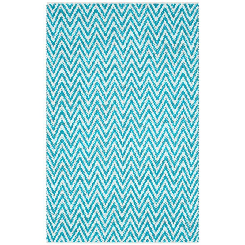 SAFAVIEH Montauk Turquoise/Ivory 4 ft. x 6 ft. Chevron Area Rug MTK812H-4