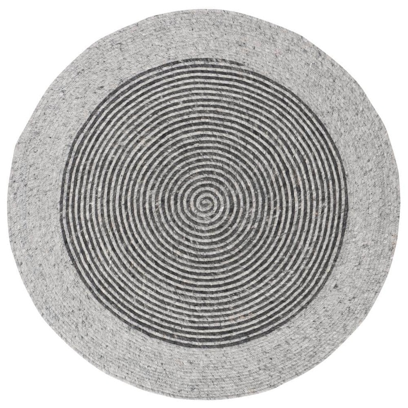 SAFAVIEH Braided Gray/Black 6 ft. x 6 ft. Round Striped Area Rug BRD904F-6R