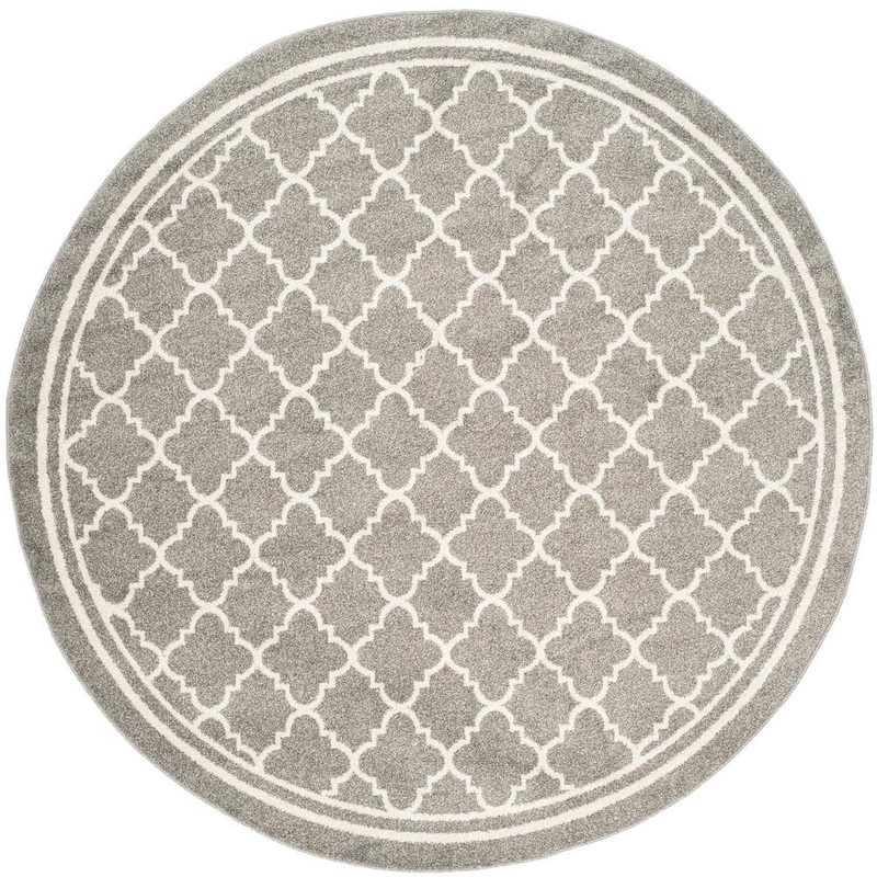 SAFAVIEH Amherst Dark Gray/Beige 7 ft. x 7 ft. Round Multi-Trellis Border Area Rug AMT422R-7R