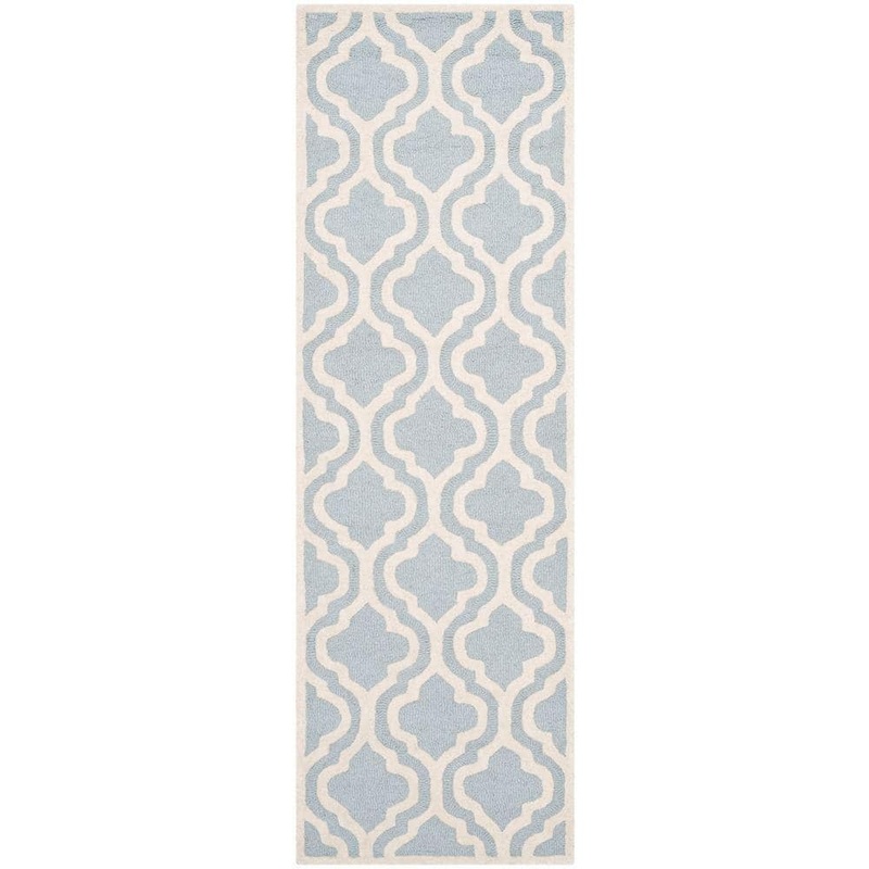 SAFAVIEH Cambridge Light Blue/Ivory 3 ft. x 6 ft. Geometric Trellis Runner Rug CAM132A-26