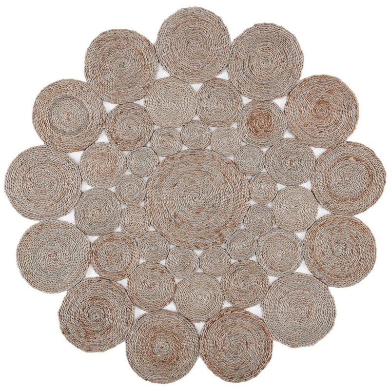SAFAVIEH Natural Fiber Gray 7 ft. x 7 ft. Woven Floral Round Area Rug NF363C-7R